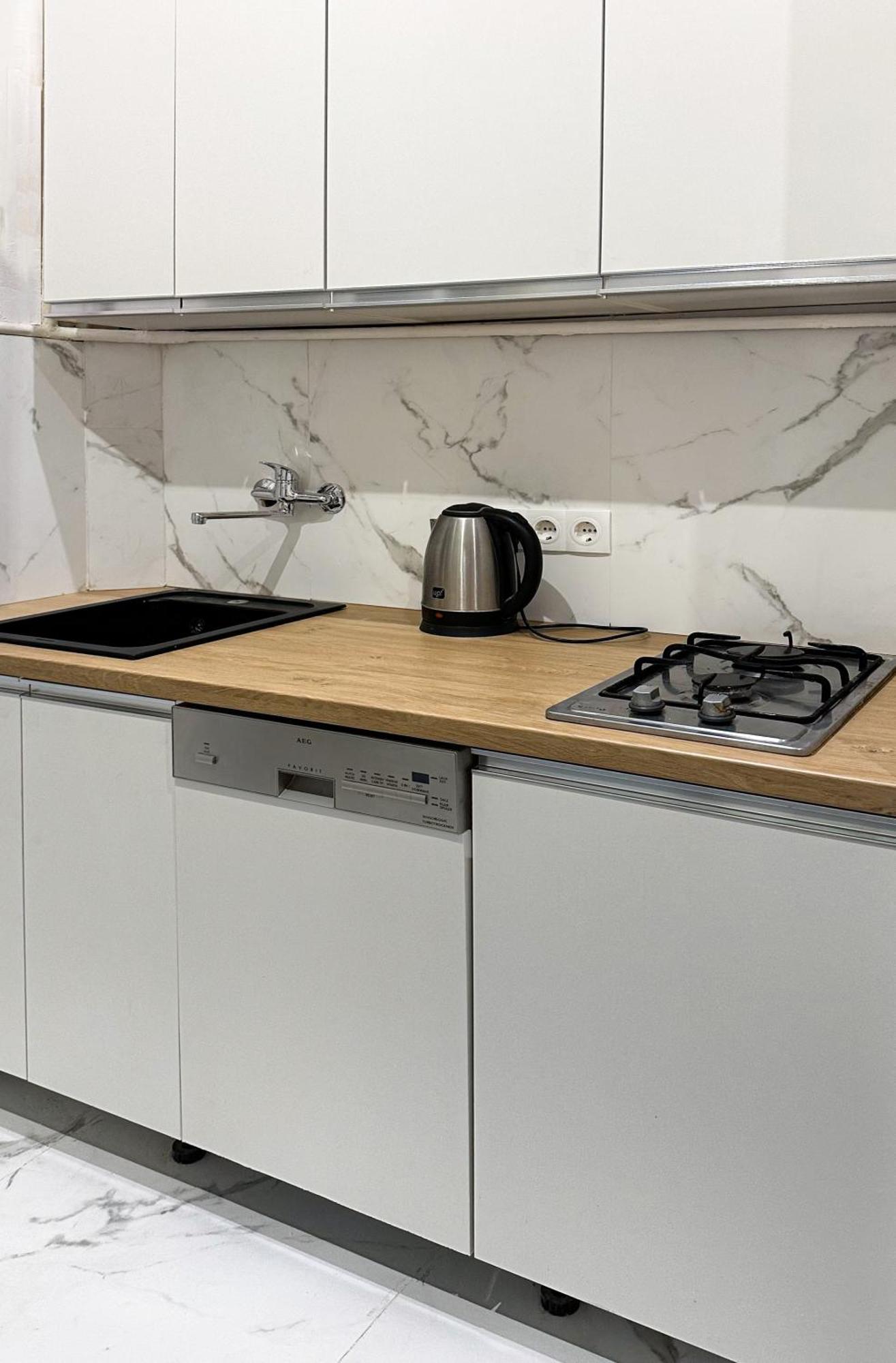 Teodora Square Apartments Площа Святого Теодора Λβιβ Εξωτερικό φωτογραφία