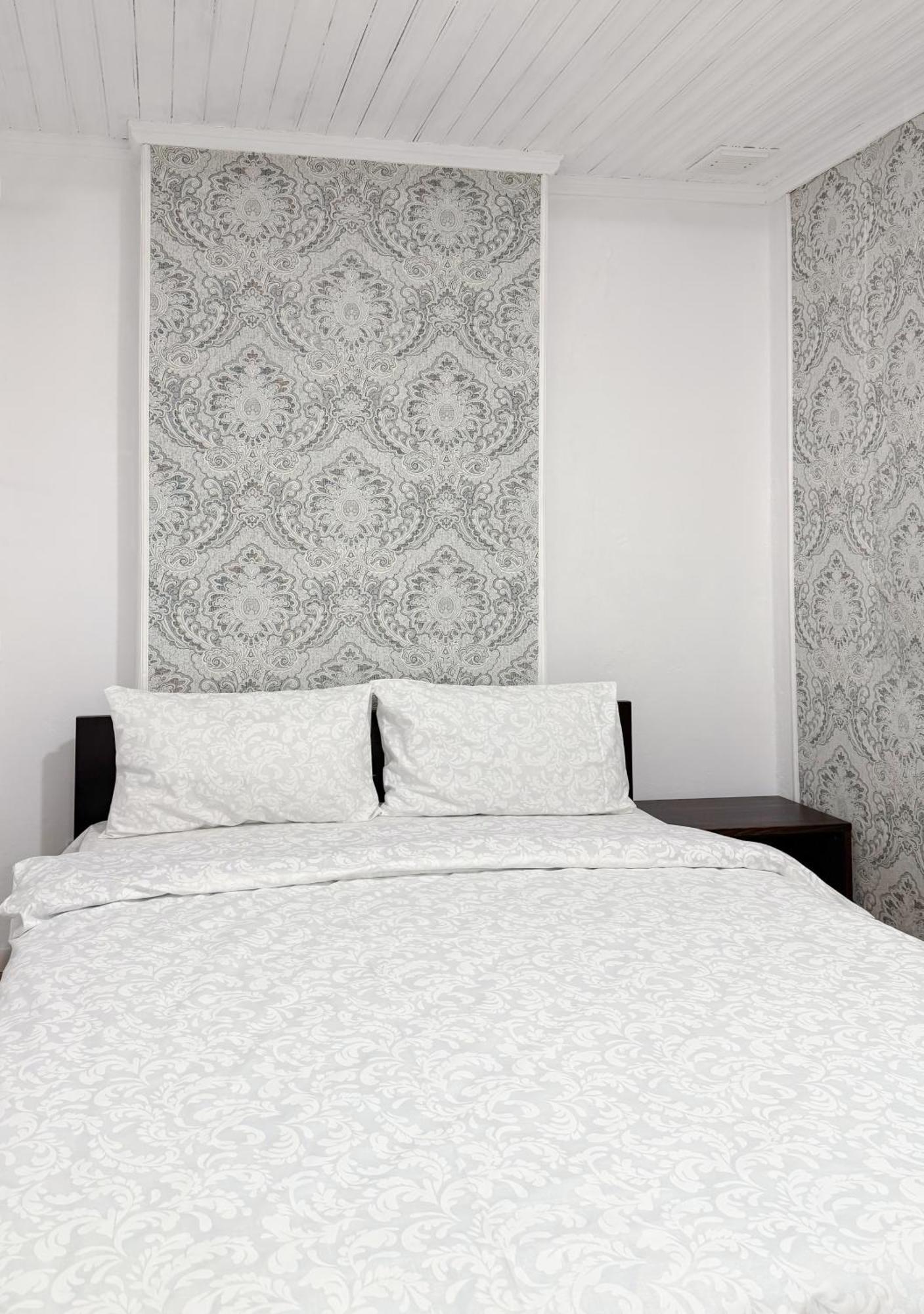 Teodora Square Apartments Площа Святого Теодора Λβιβ Εξωτερικό φωτογραφία